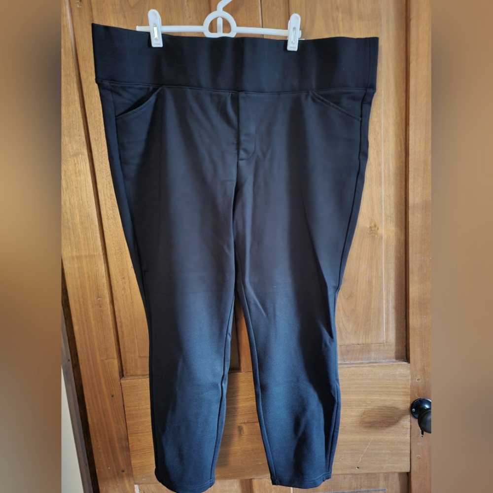 Pocket Pixie Pant